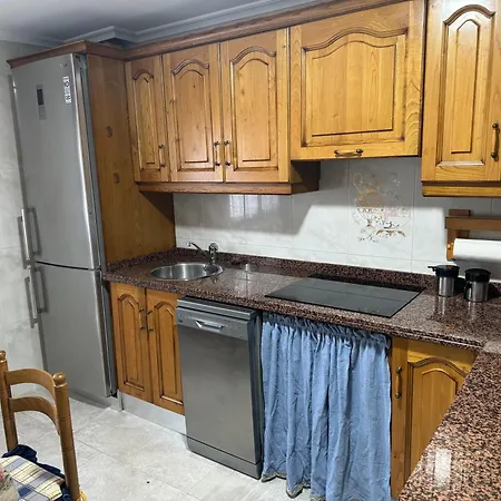 Camin De La Plaza Carrena de Cabrales